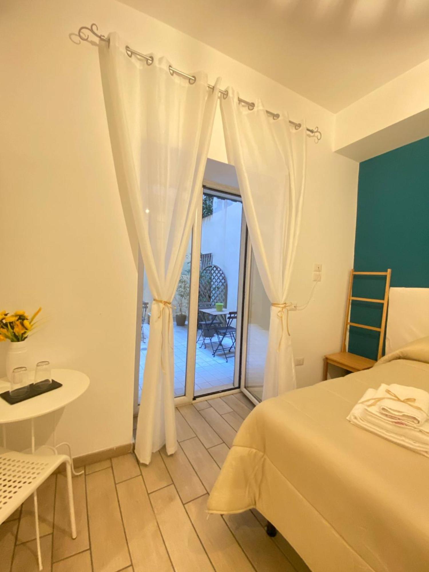 B&B Napoli Duomo Zewnętrze zdjęcie
